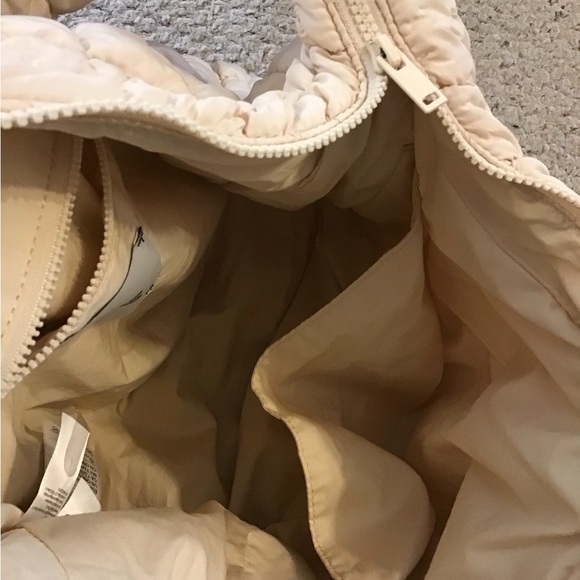 COS LARGE QUILTED SHOULDER BAG EUC - Picture 3 of 4